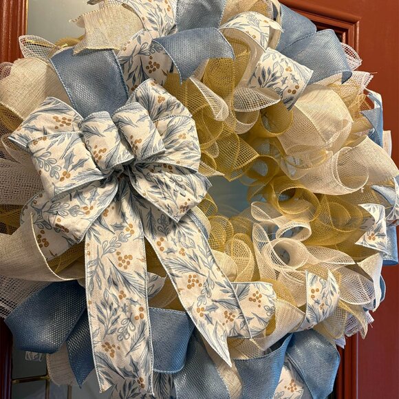 Blue, White and Tan Deco Mesh Christmas / Winter Wreath - 24 inch - Picture 2 of 3